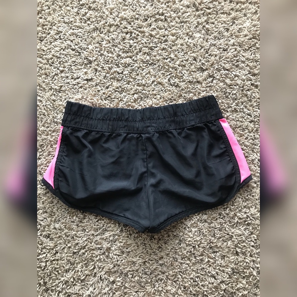 Shorts - Picture 6 of 6